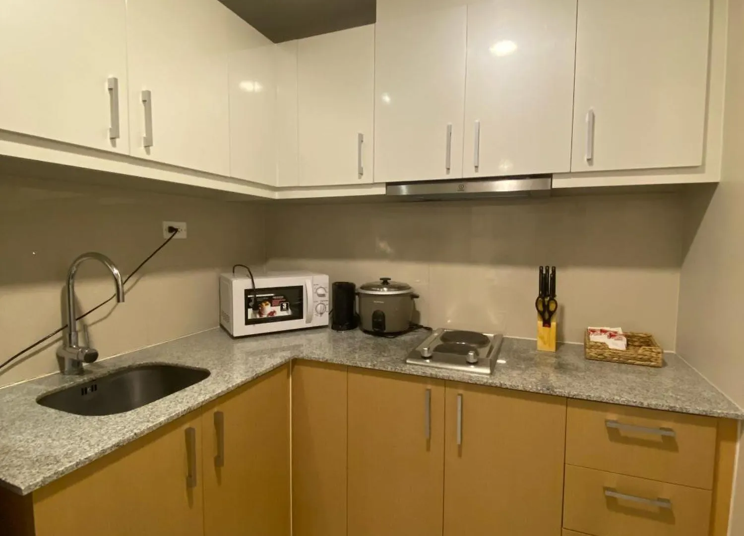 Uptown Parksuites Taguig 0*,  Philippines