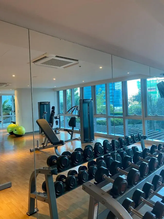 Uptown Parksuites Taguig Aparthotel